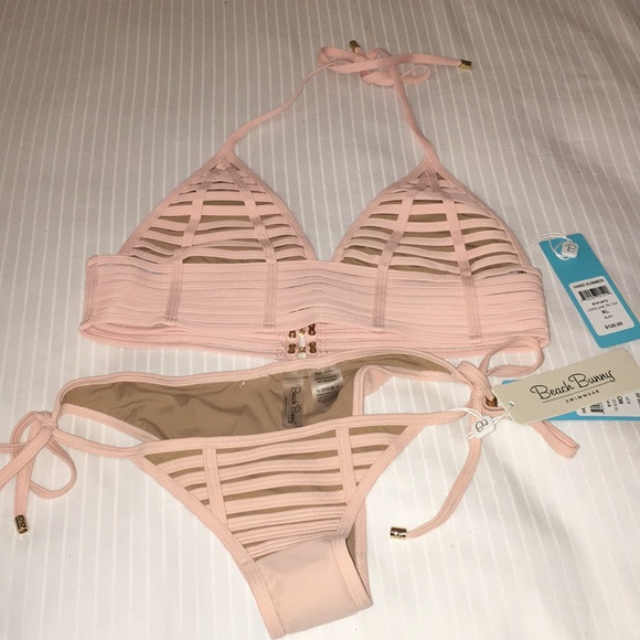 Beach Bunny Other - Beach bunny hard summer bikini set